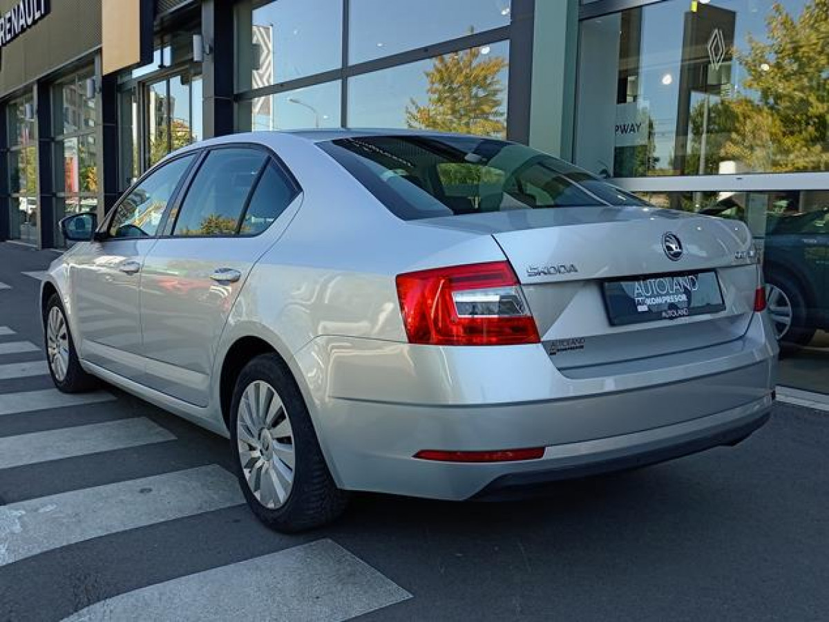 Škoda Octavia 1.6 TDI AMBITION 