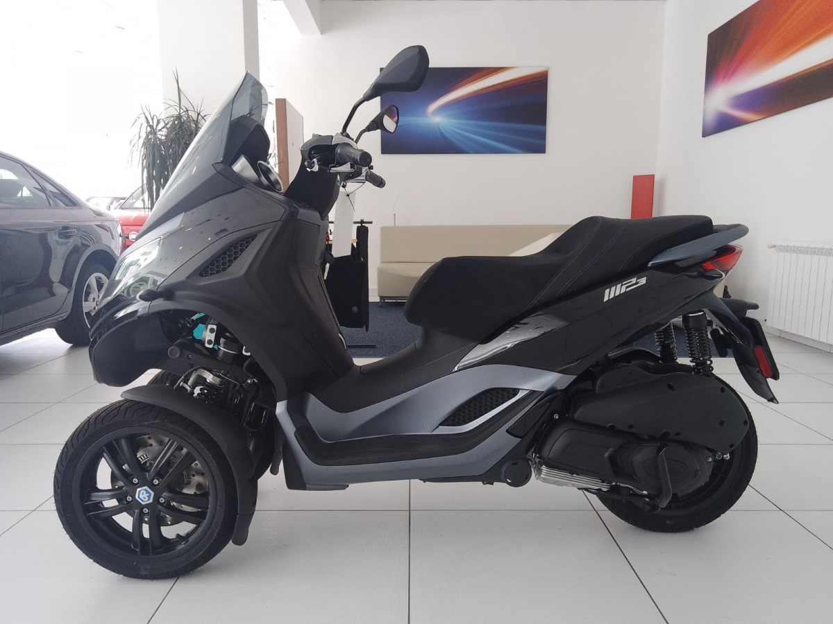 Piaggio MP3 300 