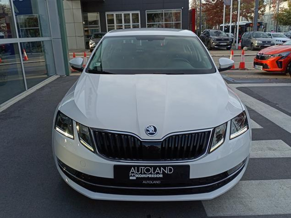 Škoda Octavia 1.6 TDI Style DSG 