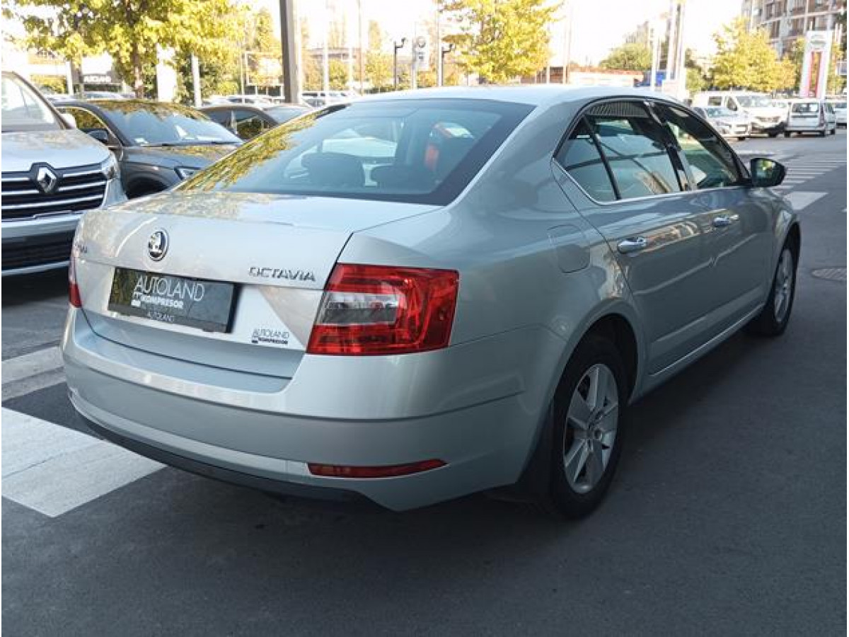 Škoda Octavia 2.0tdi Style DSG 