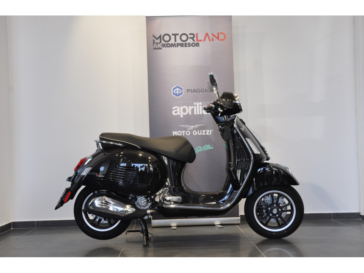 Vespa GTS 300 SUPER 