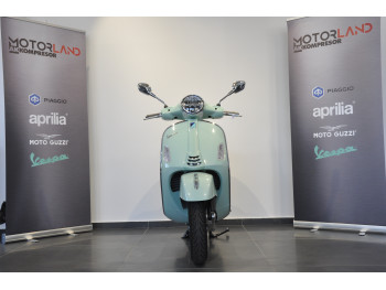 Vespa GTS 300 SUPER 