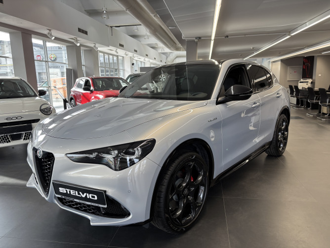 Alfa Romeo Stelvio 2.0 Petrol 280KS Q4 AT8 VELOCE 