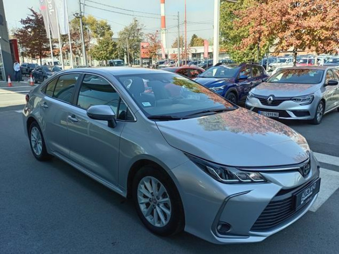 Toyota Corolla 1.5 Luna 