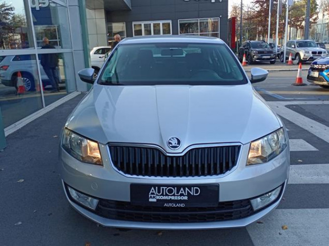 Škoda Octavia 1.6 TDI AMBITION 