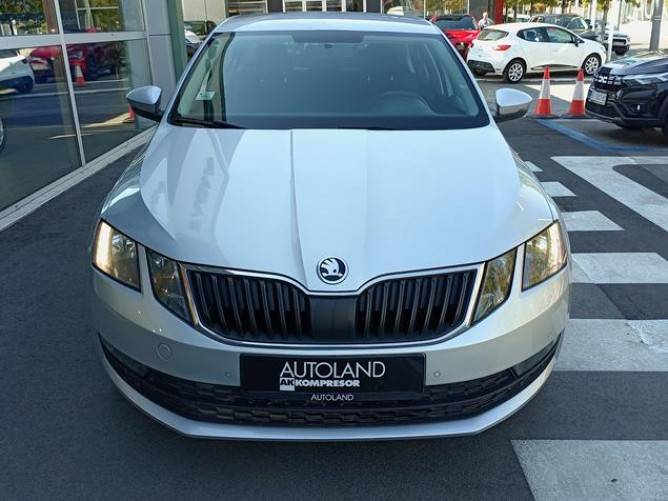 Škoda Octavia 1.6 TDI AMBITION 