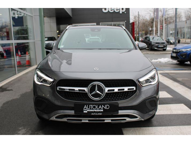 Mercedes Benz GLA 180 