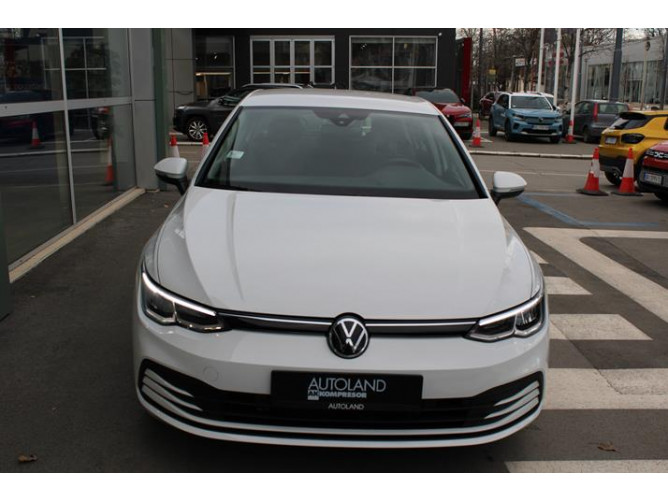 Volkswagen Golf 8 1.0 TSI Life 