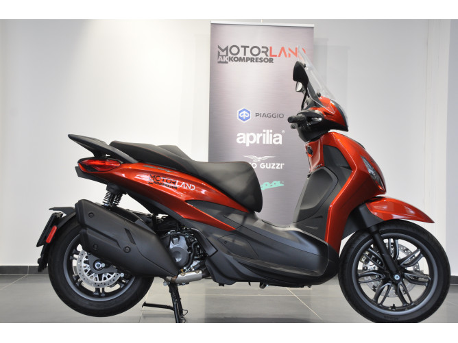 Piaggio Beverly 400 