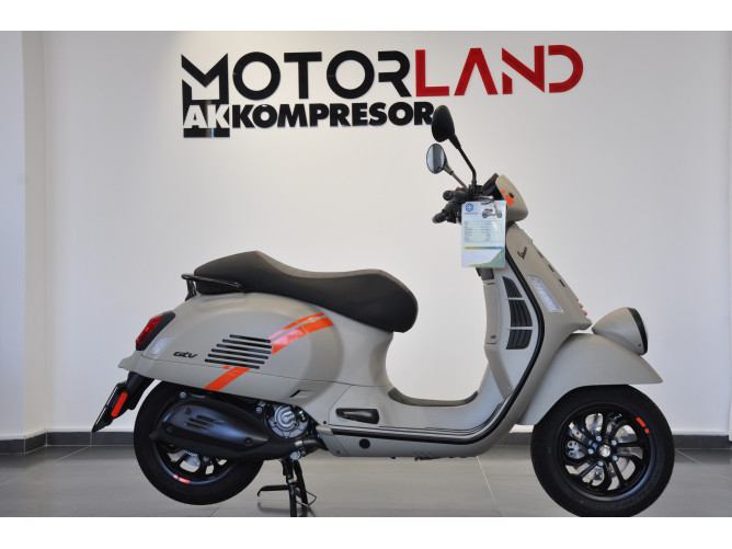 Vespa GTV 300 